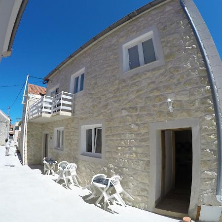 Apartments And Rooms By The Sea Bibinje, Zadar - 6199 Ngoại thất bức ảnh