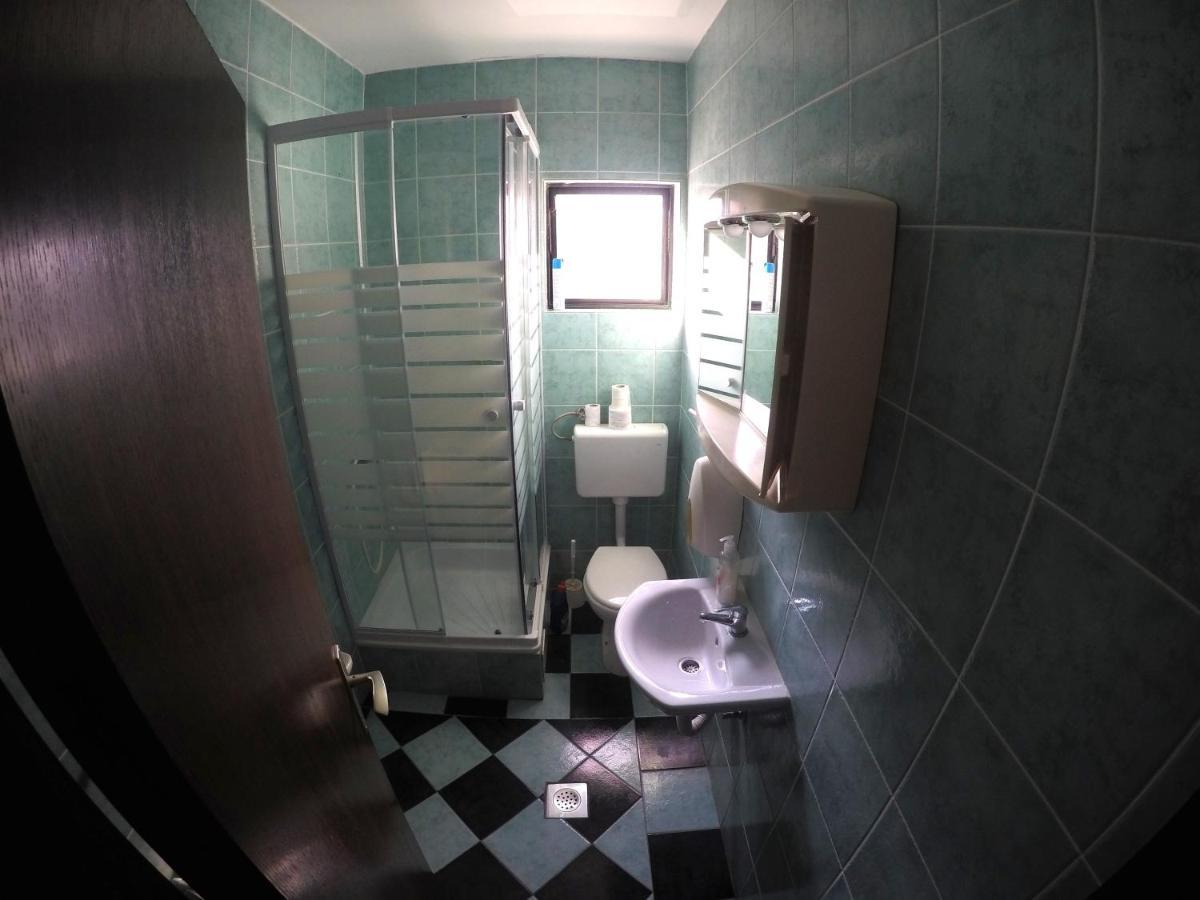 Apartments And Rooms By The Sea Bibinje, Zadar - 6199 Ngoại thất bức ảnh
