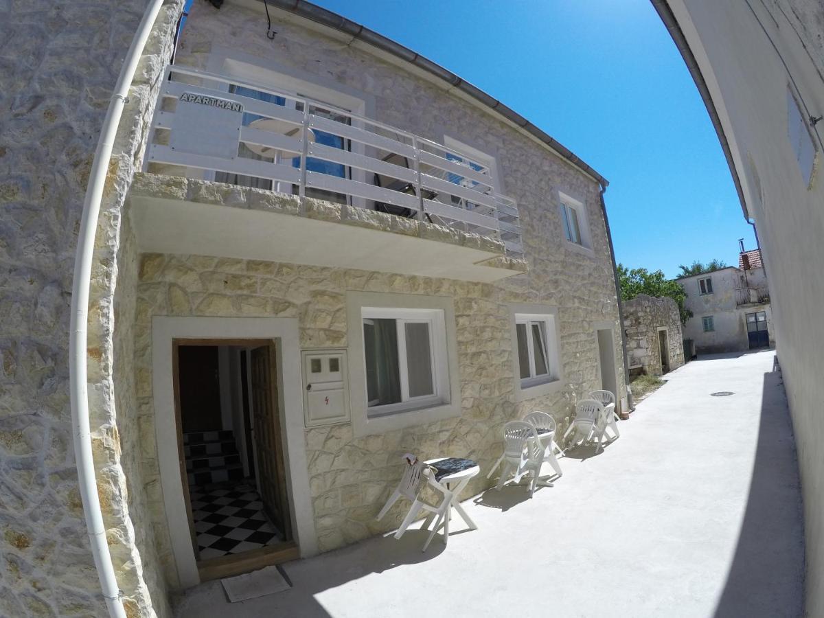 Apartments And Rooms By The Sea Bibinje, Zadar - 6199 Ngoại thất bức ảnh